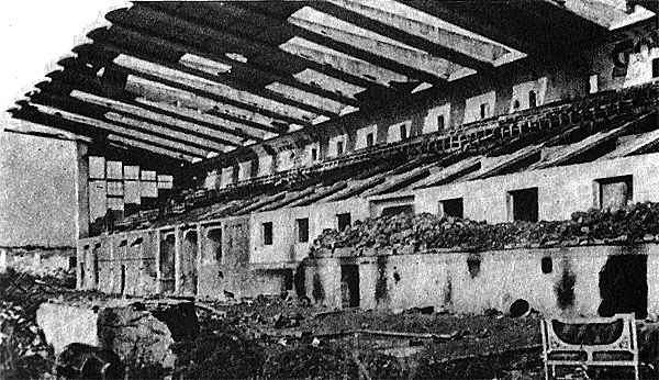 tribuna destruida